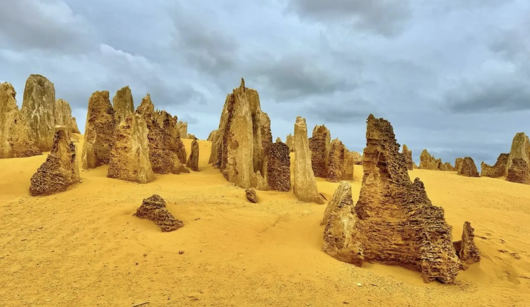 perth pinnacles tour